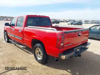 2003 Chevrolet Silverado 1500HD LS z VIN 1GCGC13U83F238531, wystawiony jako IAAI lot #41809747 z przebiegiem 316 028 mil mil oraz . Historia ofert i sprzedaży dostępna na DreamBid. Obrazek 3.