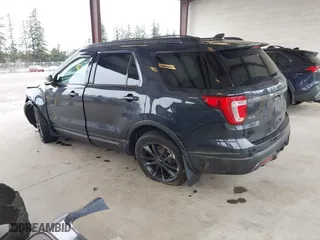 2017 Ford Explorer XLT with VIN 1FM5K8D85HGD91711, listed as a IAAI auction lot 41848391 with 106,577 mi miles. Bid and sale history available at carsss.com. Image 3.