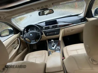 2013 BMW 3 Series 328i xDrive z VIN WBA3B5C52DF595266, wystawiony jako Copart lot #56255645 z przebiegiem 131 540 mil mil oraz Czysty tytuł • Clean title. Historia ofert i sprzedaży dostępna na DreamBid. Obrazek 9.