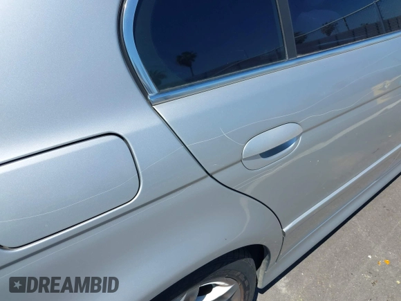 2003 BMW 5 Series 525i z VIN WBADT43403G032776, wystawiony jako IAAI lot #42142615 z przebiegiem Nie podano mil oraz . Historia ofert i sprzedaży dostępna na DreamBid. Obrazek 6.