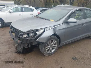 2017 Hyundai Sonata 2.4L z VIN 5NPE24AF1HH520605, wystawiony jako IAAI lot #40844185 z przebiegiem 178 208 mil mil oraz . Historia ofert i sprzedaży dostępna na DreamBid. Obrazek 19.