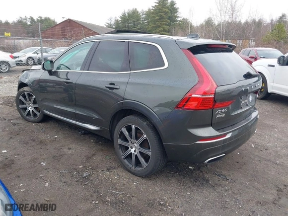 2018 Volvo XC60 Inscription with VIN YV4A22RL1J1020290, listed as a IAAI auction lot 41917775 with 54,295 mi miles. Bid and sale history available at carsss.com. Image 3.