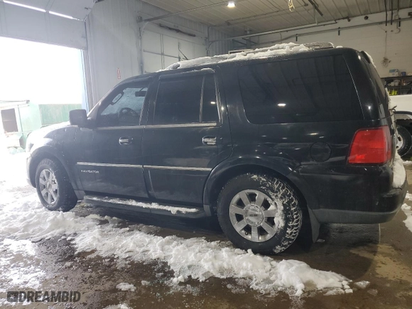 2006 Lincoln Navigator Luxury with VIN 5LMFU28546LJ29675, listed as a Copart auction lot 44531855 with 225,122 mi miles and Salvage Title. Bid and sale history available at carsss.com. Image 2.