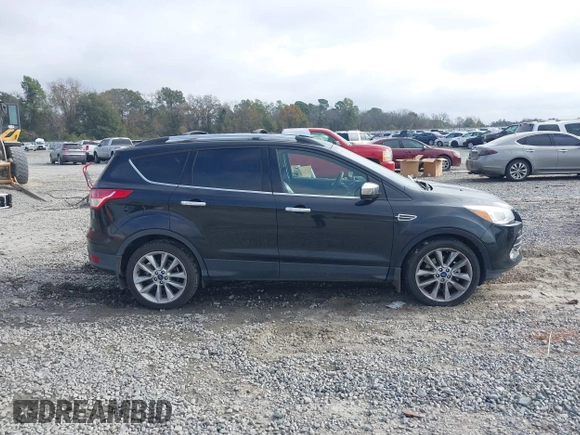 2014 Ford Escape SE with VIN 1FMCU0G9XEUE35271, listed as a IAAI auction lot 40896477 with 139,444 mi miles. Bid and sale history available at carsss.com. Image 13.