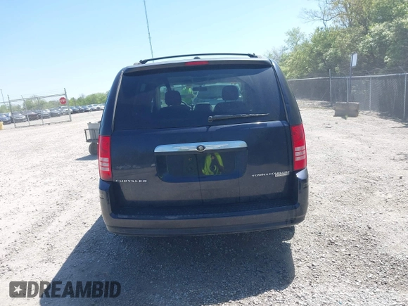 2010 Chrysler Town & Country Touring with VIN 2A4RR5D10AR282784, listed as a IAAI auction lot 42231696 with 173,049 mi miles and . Bid and sale history available at DreamBid. Image 16.