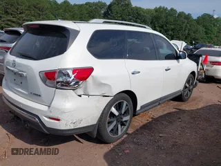 2014 Nissan Pathfinder Platinum with VIN 5N1AR2MN8EC717632, listed as a IAAI auction lot 42474040 with 190,041 mi miles and . Bid and sale history available at DreamBid. Image 4.