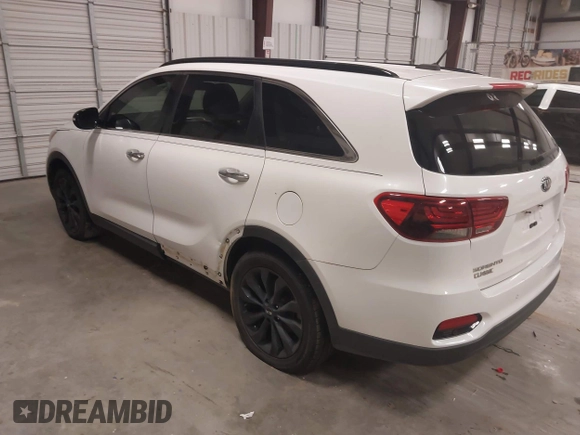 2019 Kia Sorento LX V6 with VIN 5XYPG4A57KG601463, listed as a IAAI auction lot 41358620 with 105,948 mi miles. Bid and sale history available at carsss.com. Image 3.