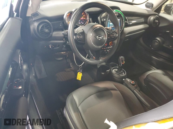 2020 MINI Hardtop Cooper with VIN WMWXR3C05L2M04273, listed as a Copart auction lot 59867245 with 21,750 mi miles and Salvage title. Bid and sale history available at DreamBid. Image 8.