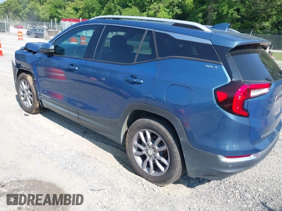 2024 GMC Terrain SLT z VIN 3GKALVEG7RL310682, wystawiony jako IAAI lot #42388049 z przebiegiem 9 792 mil mil oraz . Historia ofert i sprzedaży dostępna na DreamBid. Obrazek 3.