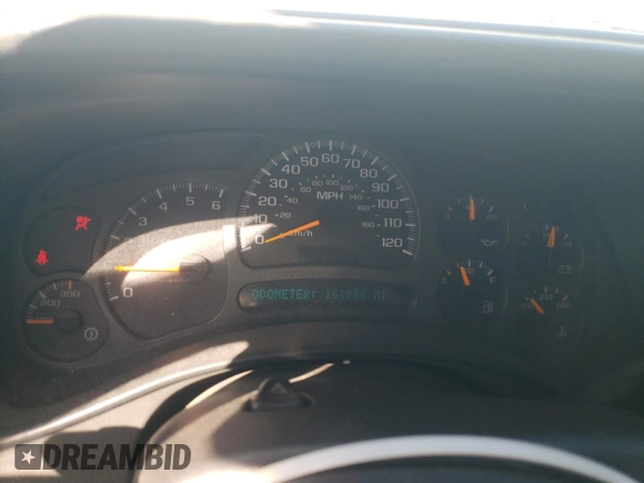 2004 Chevrolet Suburban LS with VIN 3GNGK26U94G215965, listed as a Copart auction lot 88605155 with 161,886 mi miles and Salvage Title. Bid and sale history available at carsss.com. Image 9.