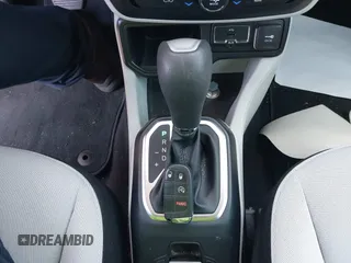 2018 Jeep Renegade Altitude z VIN ZACCJABB5JPJ54842, wystawiony jako IAAI lot #42400858 z przebiegiem 29 440 mil mil oraz . Historia ofert i sprzedaży dostępna na DreamBid. Obrazek 11.