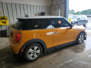 2017 MINI Hardtop Cooper with VIN WMWXP5C37H2D17030, listed as a Copart auction lot 54658275 with 144,308 mi miles and Salvage title. Bid and sale history available at DreamBid. Image 3.