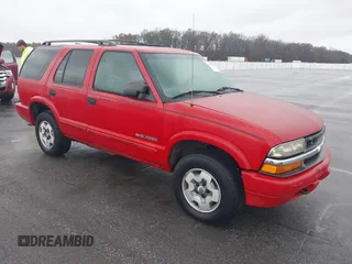 2002 Chevrolet Blazer LS с VIN 1GNDT13W02K196227, выставлен на аукционе IAAI как лот 40855163 с пробегом 159 544 миль миль и . История ставок и продаж доступна на DreamBid. Изображение 1.
