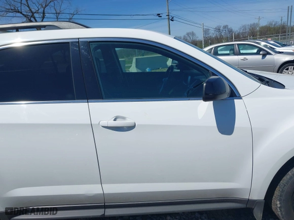 2017 Chevrolet Equinox LT with VIN 2GNALCEK0H6256124, listed as a IAAI auction lot 41849651 with 127,179 mi miles. Bid and sale history available at carsss.com. Image 13.