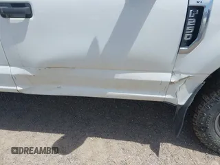 2017 Ford F-250 Lariat с VIN 1FT7W2B62HEE33764, выставлен на аукционе IAAI как лот 42178302 с пробегом 188 328 миль миль и . История ставок и продаж доступна на DreamBid. Изображение 6.
