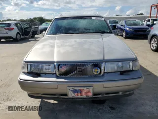 1995 Volvo 960 z VIN YV1KW9617S1025139, wystawiony jako Copart lot #74299394 z przebiegiem 92 545 mil mil oraz Szkody całkowita. Historia ofert i sprzedaży dostępna na DreamBid. Obrazek 5.