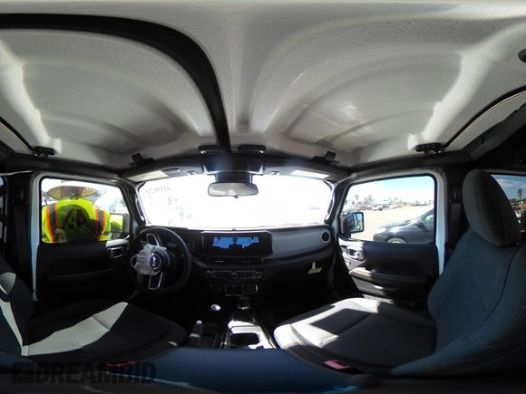 2024 Jeep Wrangler Sahara with VIN 1C4RJXP61RW126904, listed as a IAAI auction lot 41998215 with 32,034 mi miles and . Bid and sale history available at DreamBid. Image 18.