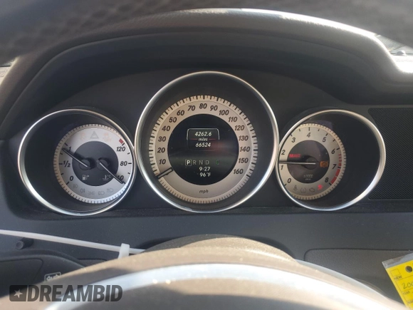 2014 Mercedes-Benz C 250 Sport z VIN WDDGF4HB7EA944038, wystawiony jako Copart lot #62121165 z przebiegiem 66 524 mil mil oraz Szkoda całkowita • Salvage title. Historia ofert i sprzedaży dostępna na DreamBid. Obrazek 9.