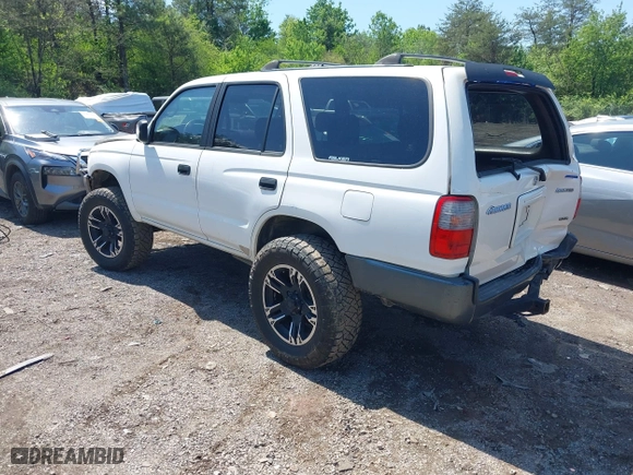 1998 Toyota 4Runner with VIN JT3GM84R9W0020917, listed as a IAAI auction lot 41978572 with 389,449 mi miles. Bid and sale history available at carsss.com. Image 3.