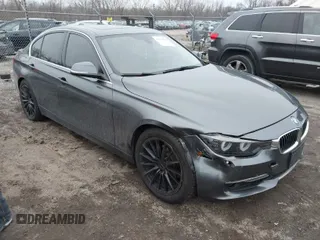 2013 BMW 3 Series 328i xDrive with VIN WBA3B5G50DNS02204, listed as a IAAI auction lot 41522572 with 1 mi miles. Bid and sale history available at carsss.com. Image 1.