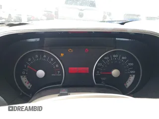 2008 Ford Explorer XLT z VIN 1FMEU63E78UA48891, wystawiony jako IAAI lot #41720120 z przebiegiem 217 578 mil mil oraz . Historia ofert i sprzedaży dostępna na DreamBid. Obrazek 7.