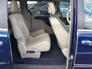 2012 Chrysler Town & Country Limited z VIN 2C4RC1GGXCR270502, wystawiony jako IAAI lot #42189451 z przebiegiem 128 349 mil mil oraz . Historia ofert i sprzedaży dostępna na DreamBid. Obrazek 8.