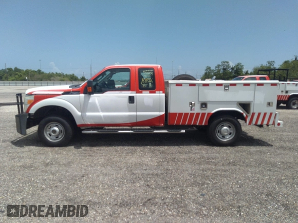 2016 Ford F-250 XL with VIN 1FD7X2B64GEC87424, listed as a IAAI auction lot 42014960 with 557,866 mi miles and . Bid and sale history available at DreamBid. Image 14.