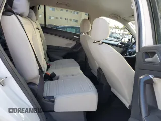 2023 Volkswagen Tiguan S z VIN 3VVRB7AX1PM089883, wystawiony jako Copart lot #43635945 z przebiegiem 34 474 mil mil oraz Nie do naprawy • Non repairable. Historia ofert i sprzedaży dostępna na DreamBid. Obrazek 11.