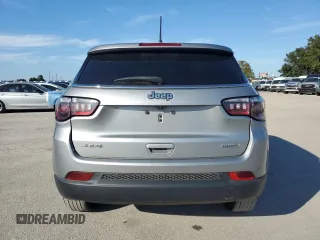 2022 Jeep Compass North with VIN 3C4NJDBB0NT170023, listed as a Copart auction lot 76602004 with 41,191 mi miles and Salvage Title. Bid and sale history available at DreamBid. Image 6.