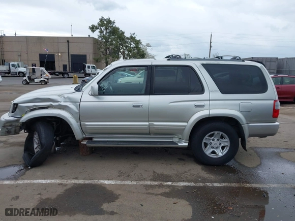 2000 Toyota 4Runner Limited with VIN JT3HN87R8Y0301624, listed as a IAAI auction lot 41786250 with 224,680 mi miles. Bid and sale history available at carsss.com. Image 14.