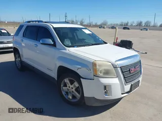 2012 GMC Terrain SLT-2 with VIN 2GKFLWE57C6381886, listed as a IAAI auction lot 41739118 with 211,147 mi miles. Bid and sale history available at carsss.com. Image 1.