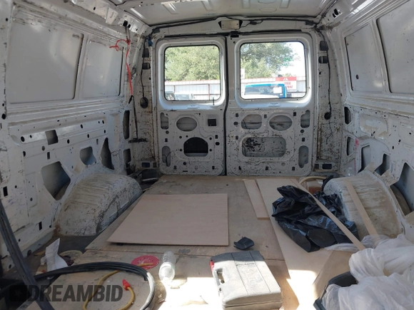 2008 Ford Econoline Cargo Commercial with VIN 1FTNE14W88DA33750, listed as a IAAI auction lot 41997596 with 338,000 mi miles. Bid and sale history available at carsss.com. Image 8.