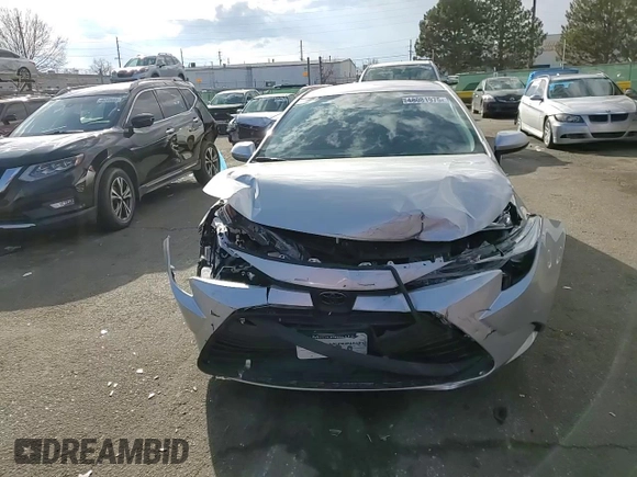 2025 Toyota Corolla LE z VIN 5YFB4MDE0SP240555, wystawiony jako Copart lot #48081975 z przebiegiem Nie podano mil oraz Szkoda całkowita • Salvage title. Historia ofert i sprzedaży dostępna na DreamBid. Obrazek 11.