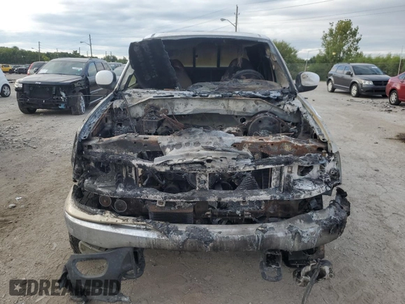 2001 Ford F-150 SuperCrew XLT with VIN 1FTRW08L81KE40946, listed as a Copart auction lot 70482874 with 0 mi miles and Salvage Title. Bid and sale history available at carsss.com. Image 5.