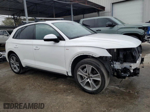 2025 Audi Q5 S line Premium z VIN WA1GAAFY1S2020208, wystawiony jako Copart lot #43335675 z przebiegiem 6319 mil mil oraz Tytuł czysty. Historia ofert i sprzedaży dostępna na DreamBid. Obrazek 4.