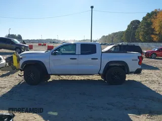 2023 Chevrolet Colorado 4WD Trail Boss with VIN 1GCPTEEK9P1245719, listed as a IAAI auction lot 40695339 with Not Provided miles. Bid and sale history available at carsss.com. Image 13.