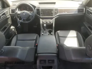 2019 Volkswagen Atlas SE z VIN 1V2UR2CA8KC535228, wystawiony jako Copart lot #57141415 z przebiegiem 54 742 mil mil oraz Szkoda całkowita • Salvage title. Historia ofert i sprzedaży dostępna na DreamBid. Obrazek 8.