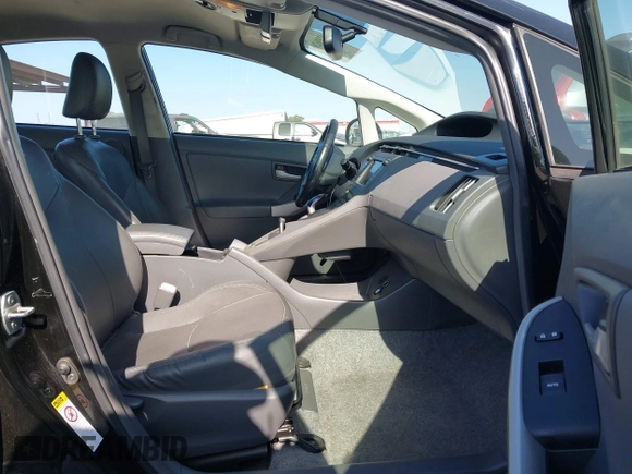 2011 Toyota Prius I z VIN JTDKN3DU0B0302870, wystawiony jako IAAI lot #42398286 z przebiegiem 190 527 mil mil oraz . Historia ofert i sprzedaży dostępna na DreamBid. Obrazek 5.