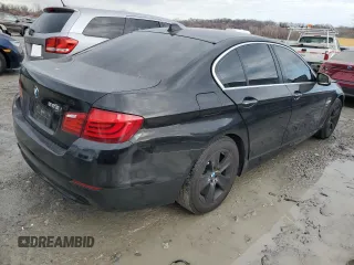 2012 BMW 5 Series 528i xDrive with VIN WBAXH5C55CC595066, listed as a Copart auction lot 46647335 with 124,330 mi miles and Salvage Title. Bid and sale history available at DreamBid. Image 3.