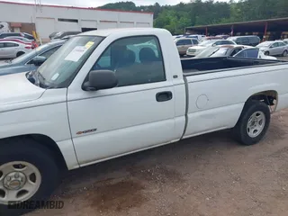 2000 Chevrolet Silverado 1500 with VIN 1GCEC14W4YE188134, listed as a IAAI auction lot 41994005 with 206,909 mi miles. Bid and sale history available at carsss.com. Image 6.
