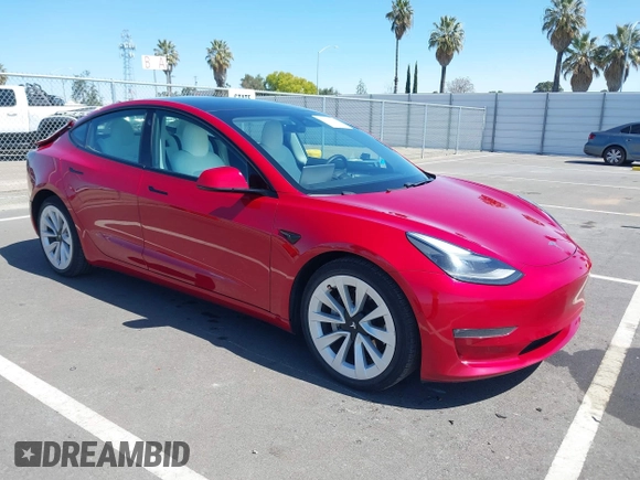 2021 Tesla Model 3 Long Range z VIN 5YJ3E1EB1MF997208, wystawiony jako IAAI lot #41944276 z przebiegiem 110 361 mil mil oraz . Historia ofert i sprzedaży dostępna na DreamBid. Obrazek 1.