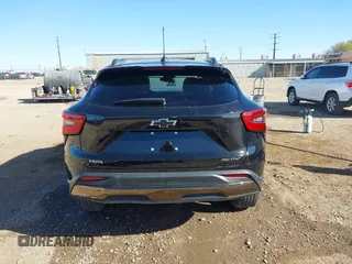 2025 Chevrolet Trax ACTIV with VIN KL77LKEP0SC071687, listed as a IAAI auction lot 41846401 with 9,596 mi miles. Bid and sale history available at carsss.com. Image 17.