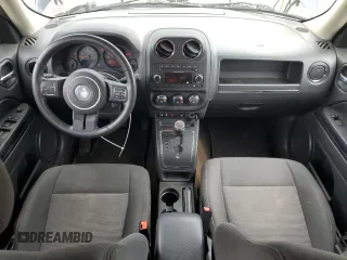 2015 Jeep Patriot Latitude with VIN 1C4NJRFB4FD339944, listed as a Copart auction lot 55664735 with 84,017 mi miles and Clean title. Bid and sale history available at DreamBid. Image 8.