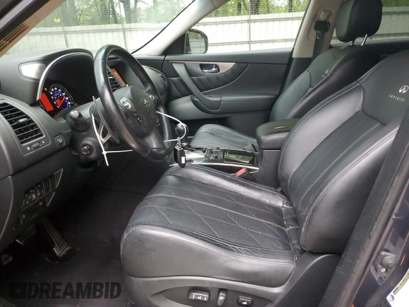 2009 Infiniti FX z VIN JNRAS18W79M157446, wystawiony jako Copart lot #51925025 z przebiegiem 141 142 mil mil oraz Szkoda całkowita • Salvage title. Historia ofert i sprzedaży dostępna na DreamBid. Obrazek 7.