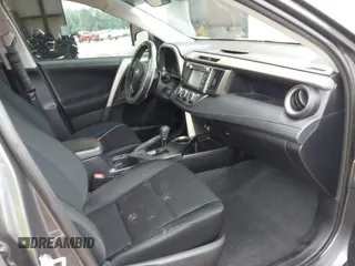2015 Toyota RAV4 LE z VIN 2T3BFREV1FW401691, wystawiony jako IAAI lot #42346441 z przebiegiem 111 711 mil mil oraz . Historia ofert i sprzedaży dostępna na DreamBid. Obrazek 5.