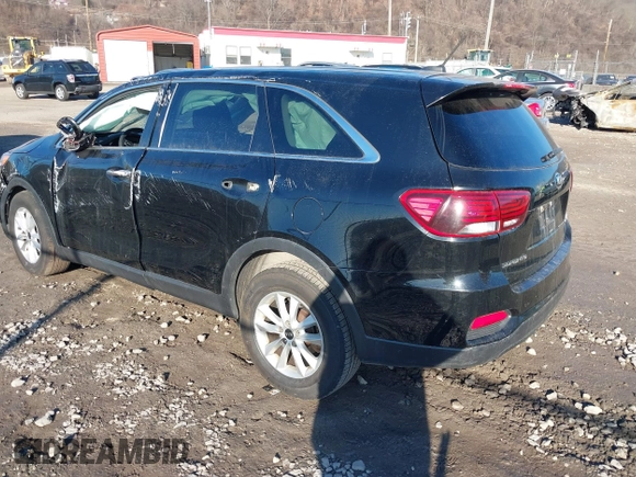2019 Kia Sorento LX with VIN 5XYPG4A34KG509144, listed as a IAAI auction lot 41747105 with 129,874 mi miles. Bid and sale history available at carsss.com. Image 3.