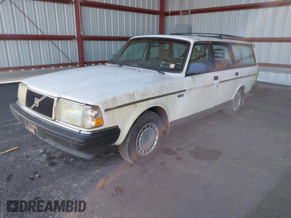 1993 Volvo 240 с VIN YV1AW8805P1954635, выставлен на аукционе IAAI как лот 42135518 с пробегом 172 621 миль миль и . История ставок и продаж доступна на DreamBid. Изображение 2.