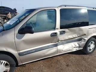 2004 Chevrolet Venture LS with VIN 1GNDX03E04D218529, listed as a IAAI auction lot 41446170 with 285,871 mi miles. Bid and sale history available at carsss.com. Image 6.
