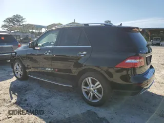 2015 Mercedes-Benz M 350 z VIN 4JGDA5JB5FA594871, wystawiony jako Copart lot #57958015 z przebiegiem 199 984 mil mil oraz Szkoda całkowita • Salvage title. Historia ofert i sprzedaży dostępna na DreamBid. Obrazek 2.