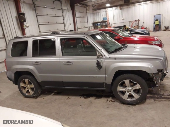 2017 Jeep Patriot High Altitude with VIN 1C4NJRFB5HD129677, listed as a IAAI auction lot 41293485 with 165,768 mi miles. Bid and sale history available at carsss.com. Image 14.